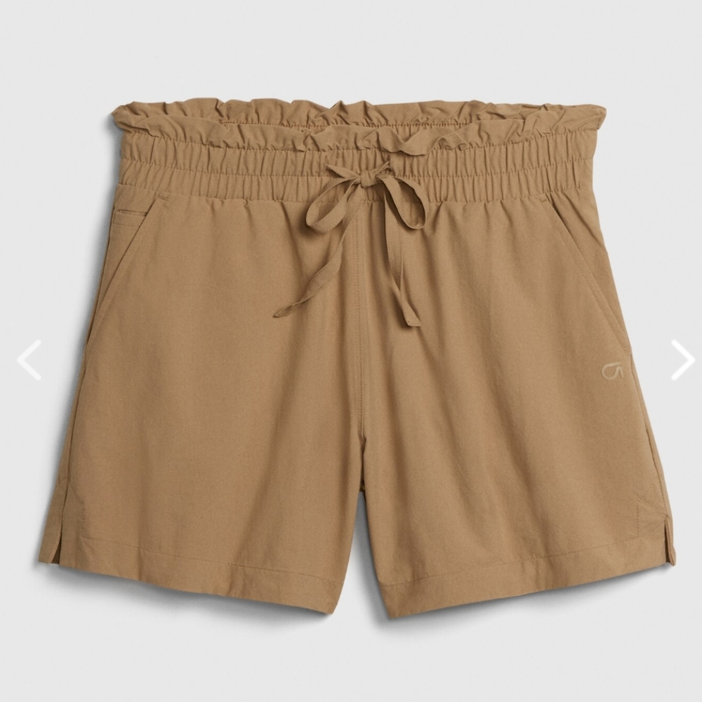 GapFit Runaround Shorts